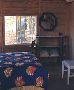 queen bed new1.jpg - 2405 Bytes